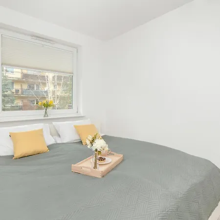 Spacious Family With 3 Bedrooms In By Renters דירה גדנסק