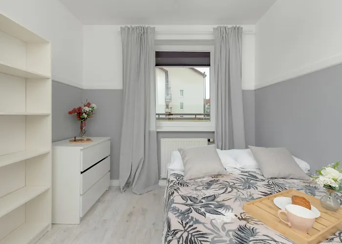 Spacious Family With 3 Bedrooms In By Renters شقة غدانسك