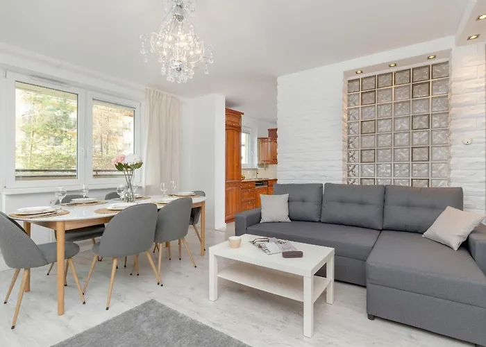 Spacious Family With 3 Bedrooms In By Renters Gdańsk